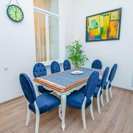 Solo Apartment In City Center Tbilissi Extérieur photo