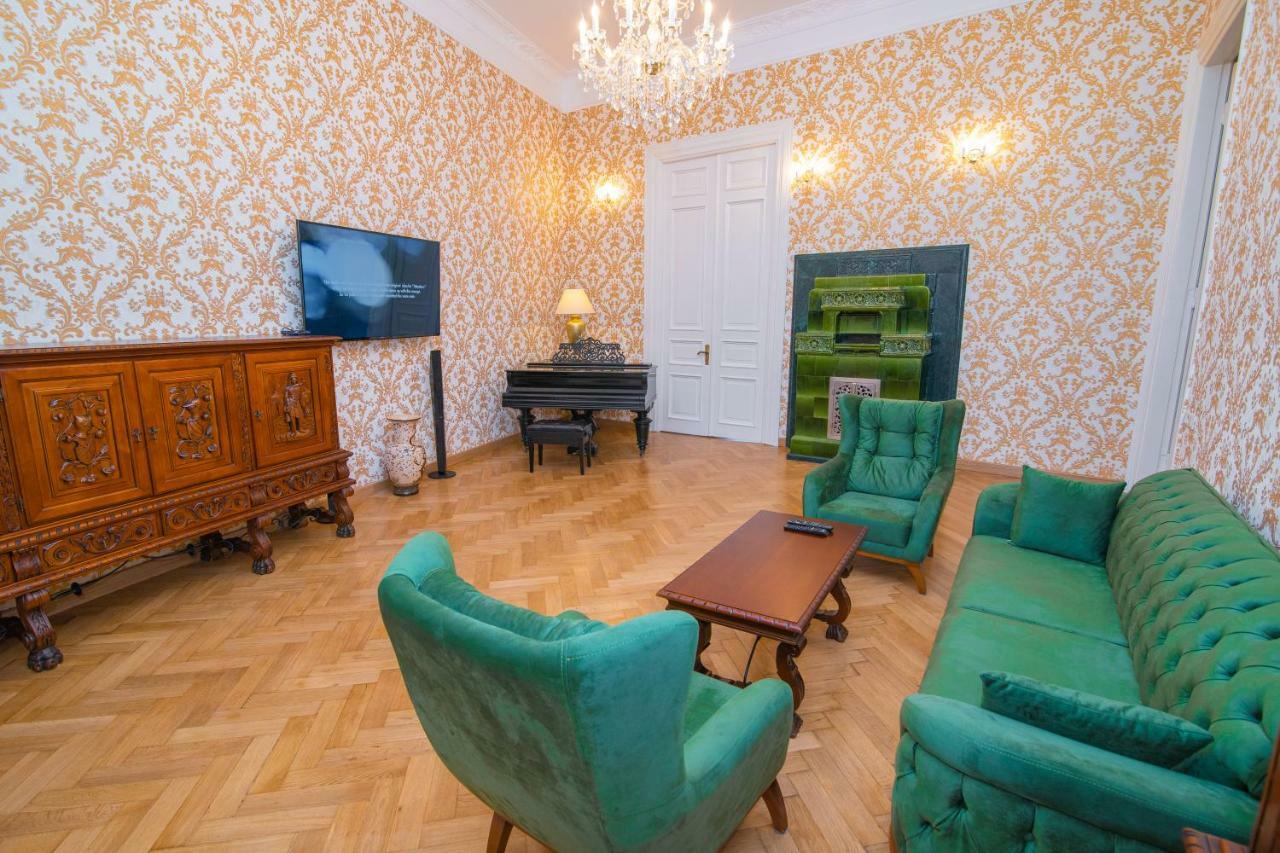Solo Apartment In City Center Tbilissi Extérieur photo