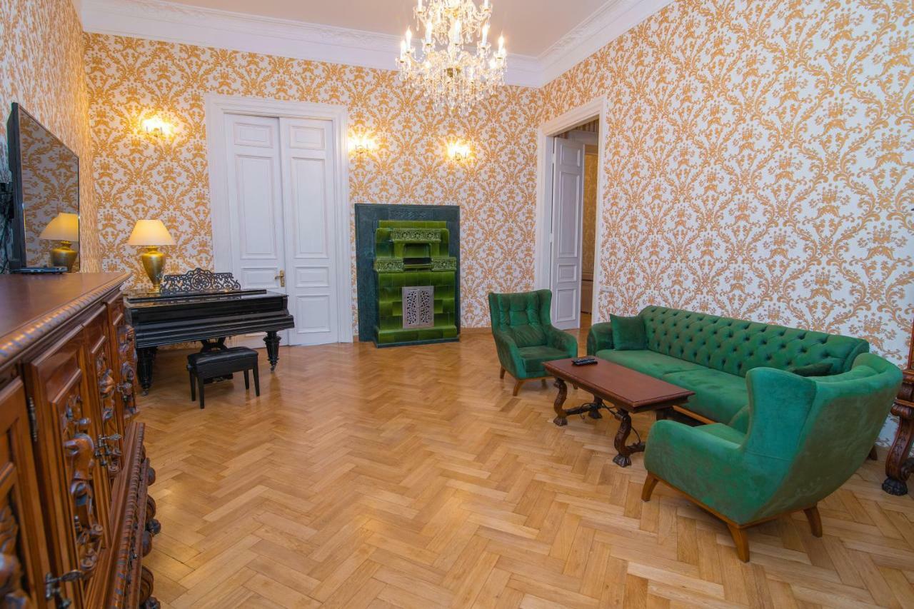 Solo Apartment In City Center Tbilissi Extérieur photo