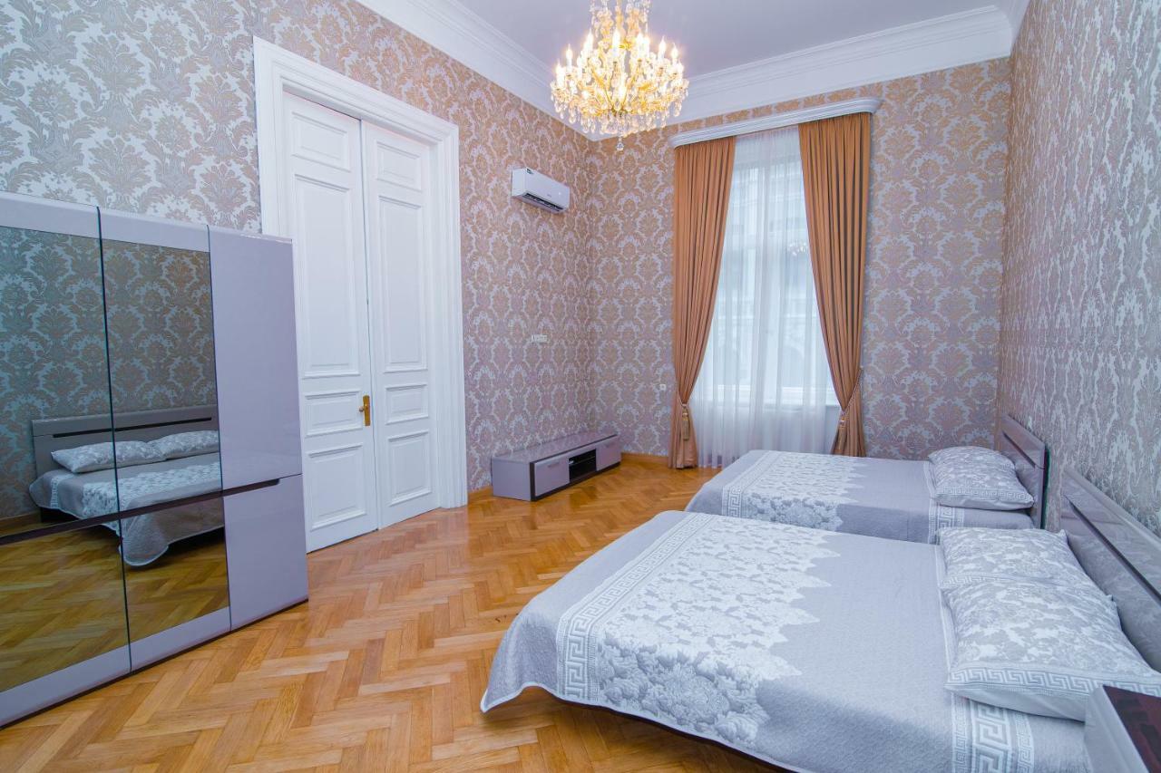 Solo Apartment In City Center Tbilissi Extérieur photo